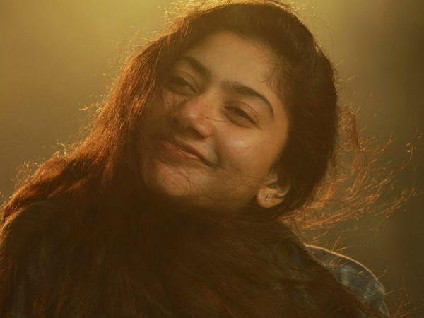 കൈവിട്ട വലിയ ചിത്രങ്ങള്‍