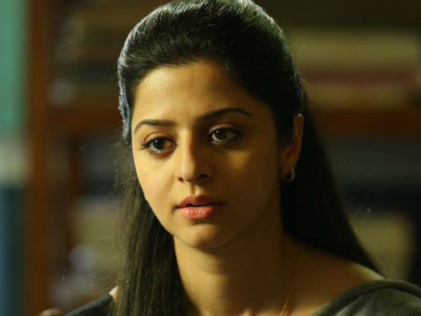  വേദിക (സുഹാസിനി)