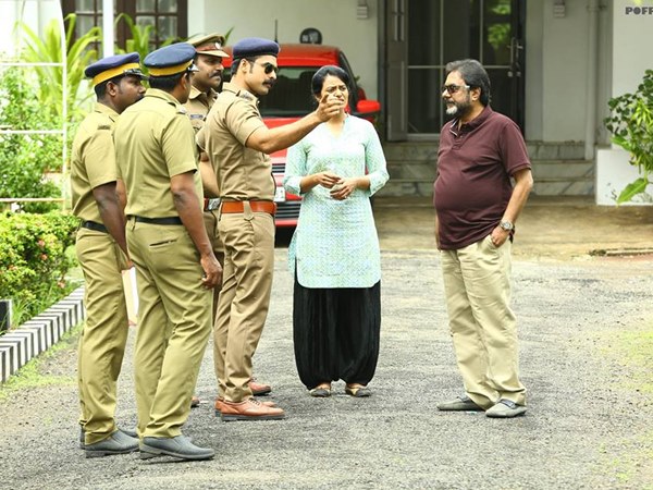 വൈദീകന്‍ വന്ന് പ്രാര്‍ത്ഥനയ്ക്ക് ശേഷം