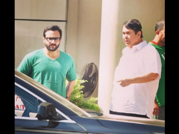 ഭാര്യ പിതാവിനൊപ്പം സെയ്ഫ് 