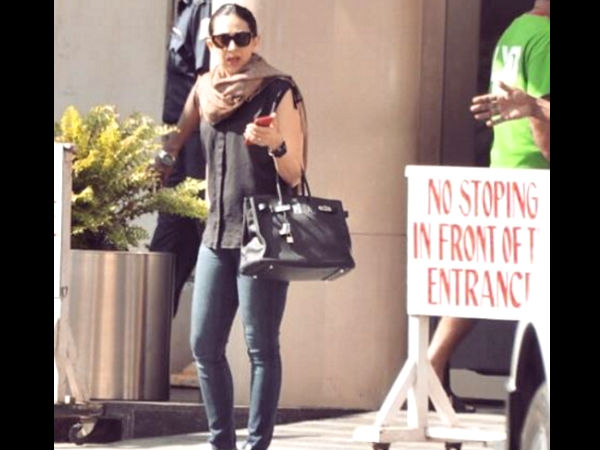 കുഞ്ഞിനെ കാണാന്‍ കരിഷ്മ എത്തിയപ്പോള്‍