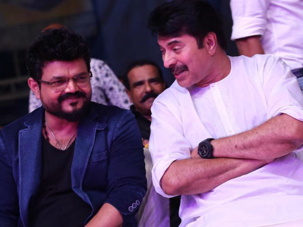 തിരക്കഥ ആര്