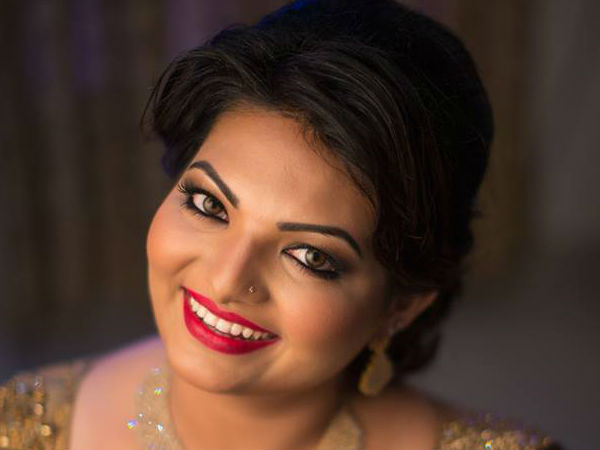 കലയിലേക്ക്