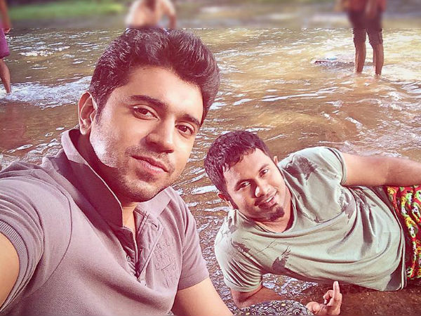 പെര്‍ഫോമന്‍സ്