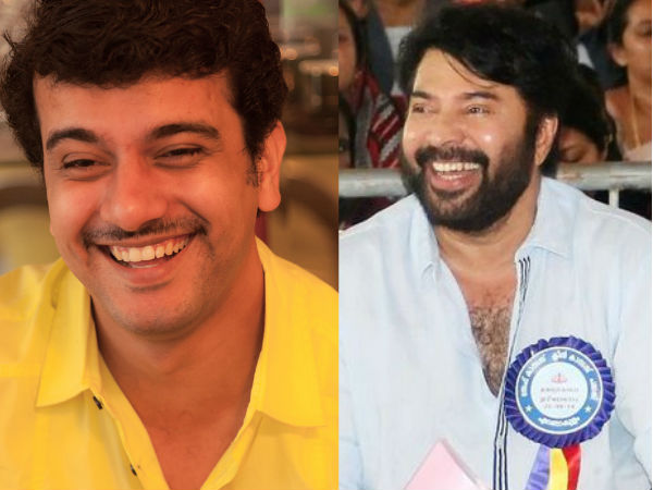 കൈ മുട്ടി ചിരിച്ച് മെഗാസ്റ്റാര്‍