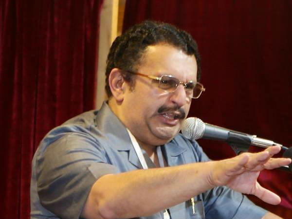 കമലിന് എതിരെയും