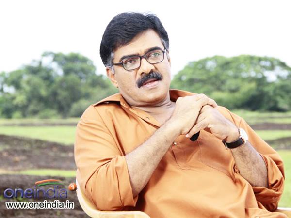 തനിക്കും കിട്ടി ഒരു കാരവന്‍