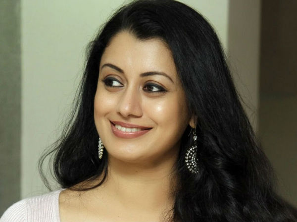 റീനുവിന് സമയമില്ലെന്ന്