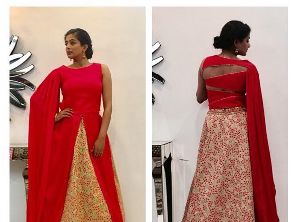  അവരുടെ നോട്ടം