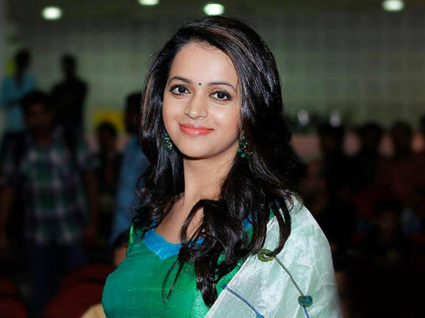  ഭാവന ആദ്യം മടിച്ചു, പിന്നെ സമ്മതിച്ചു