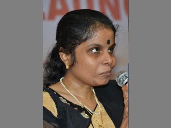 ഗായത്രി വീണയും വിജയലക്ഷ്മിയും