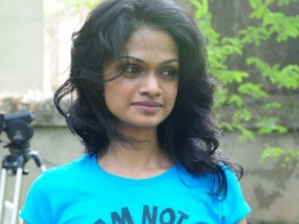 ഹന്‍സികയുടെ ഗ്രൂപ്പ് ഫോട്ടോ 