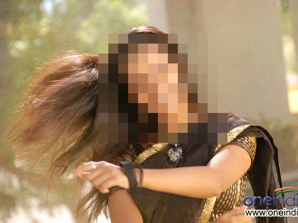 നടിയെ ഭീഷണിപ്പെടുത്തി