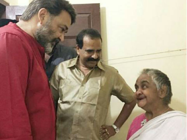 ഫേസ്ബുക്കില്‍ പോസ്റ്റ് ചെയ്തു