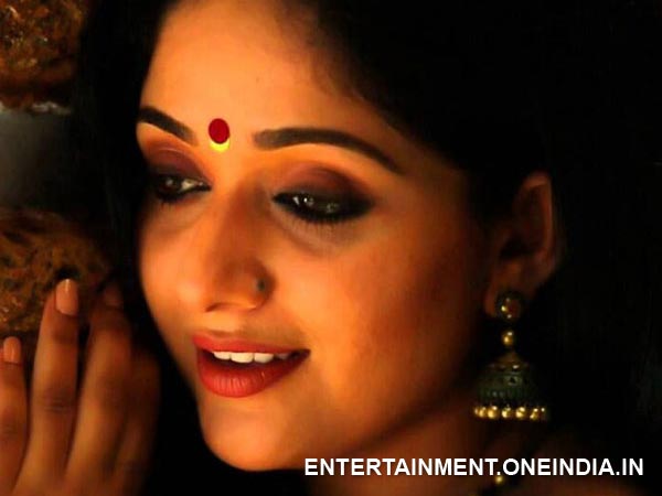 കാവ്യ മാധവന്‍ 