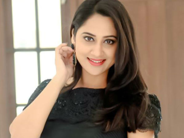 മിയ ജോര്‍ജ്ജ്