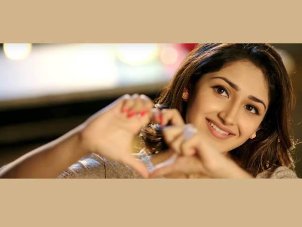 ഷിവായ് നായിക തമിഴിലേക്ക്