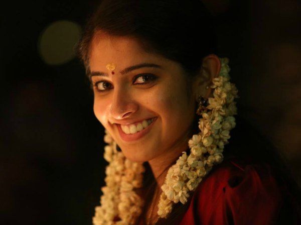 ഇന്ദുവായി ഐമ സെബാസ്റ്റ്യന്‍ 