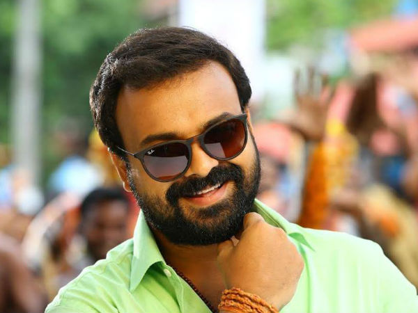 നായിക പാര്‍വതിയാണ്