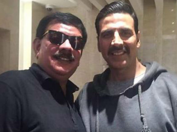 അക്ഷയ്ക്ക് നല്‍കാന്‍ കാരണം