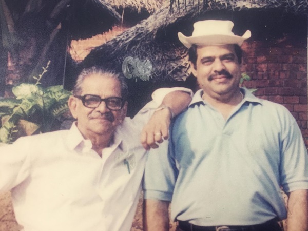 ഉലക്ക കൊണ്ട് അടിച്ചു വളര്‍ത്തണം 