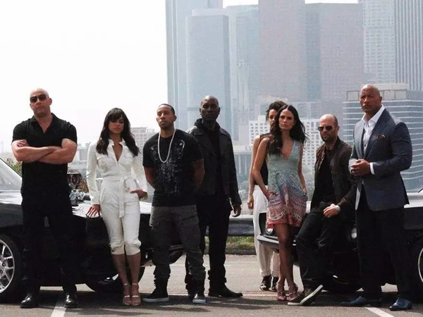 പ്രീ-റിലീസിലൂടെ 