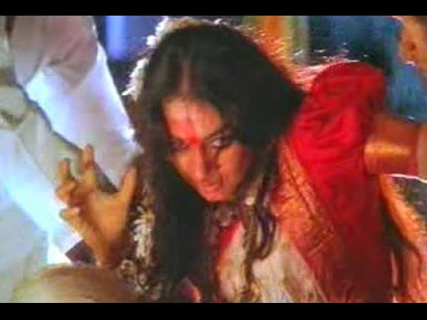 പ്രേതം കേറിയാല്‍ പിന്നെ ഡാന്‍സ്