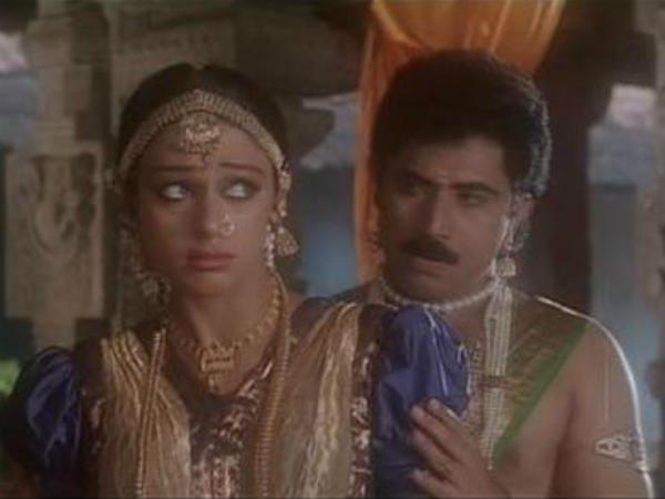 ചിത്രത്തിലെ വര്‍ഗീയത