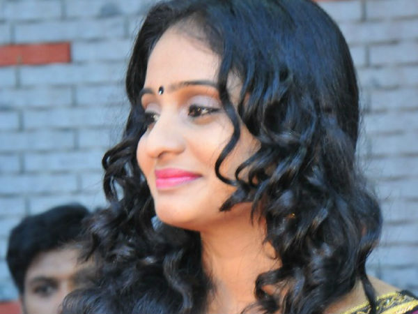 പുറത്തിറങ്ങുമ്പോള്‍