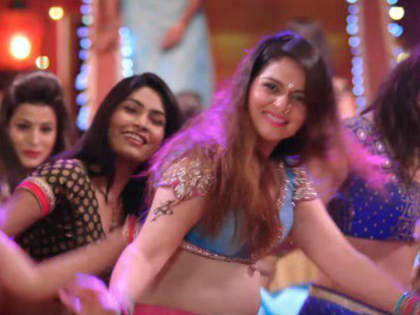 പാട്ടും ഡാന്‍സും രണ്ട് വഴിക്ക്