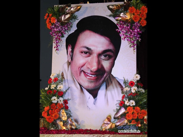 തേടിയെത്തിയത് നിരവധി പുരസ്‌കാരങ്ങള്‍ 