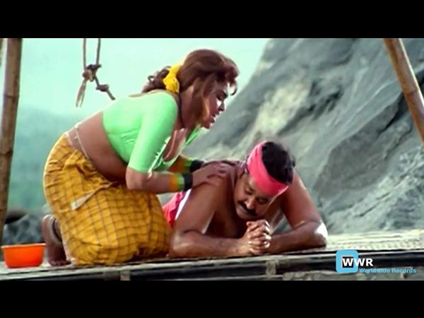 പേര് അങ്ങനെയല്ല