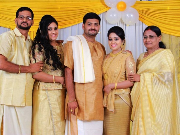 ചന്ദനമഴയില്‍ കല്യാണത്തോട് കല്യാണം