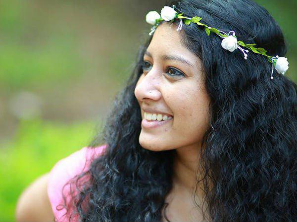 തമിഴ് ചിത്രത്തിലൂടെ അരങ്ങേറ്റം