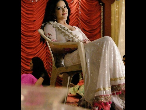 വിശ്രമ വേളയില്‍ 