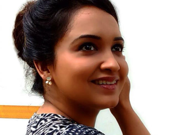 സീരിയല്‍ ഹിറ്റായി, ലെനയും