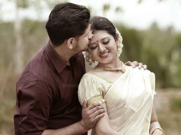 സീരിയിലിലേക്ക്