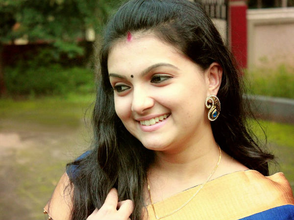  വണ്ണത്തെ വിമര്‍ശിച്ച് ട്രോളര്‍മാരും