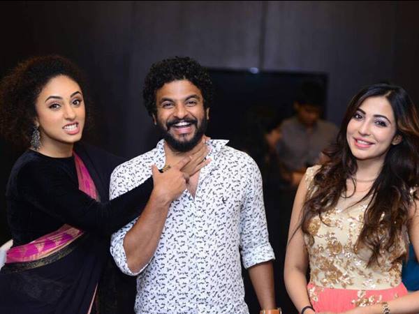 നീരജും പേളിയും