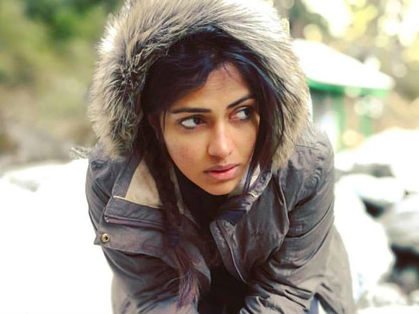 വിജയ് കെട്ടുന്നു എന്ന് കേട്ടപ്പോള്‍