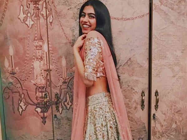 ജാന്‍വിയുടെ സിനിമ പ്രവേശനം