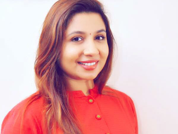 എവിടെ നിന്നോ വഴിമാറിപ്പോയി