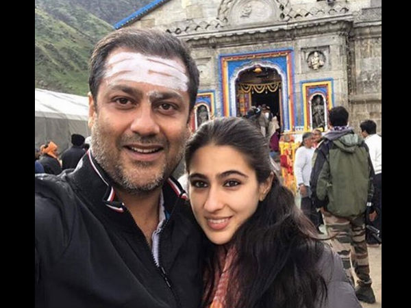  സാറയുടെ അരങ്ങേറ്റ ചിത്രം