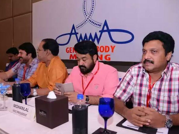 ചേരിതിരിവുകള്‍ക്കിടയില്‍