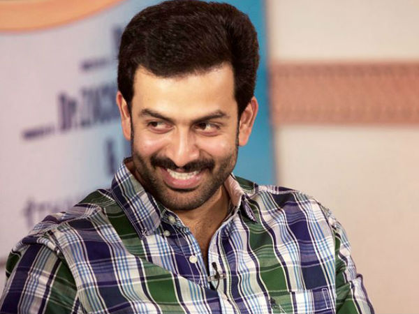 ഷൂട്ടിങ് തിരക്ക്