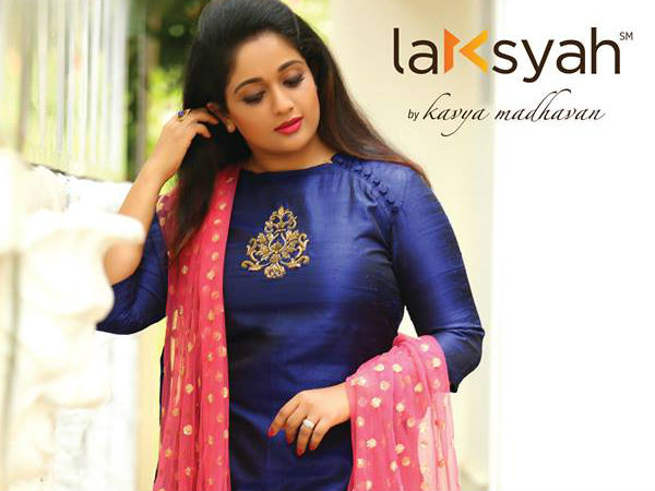 മെമ്മറി കാര്‍ഡ് എവിടെ