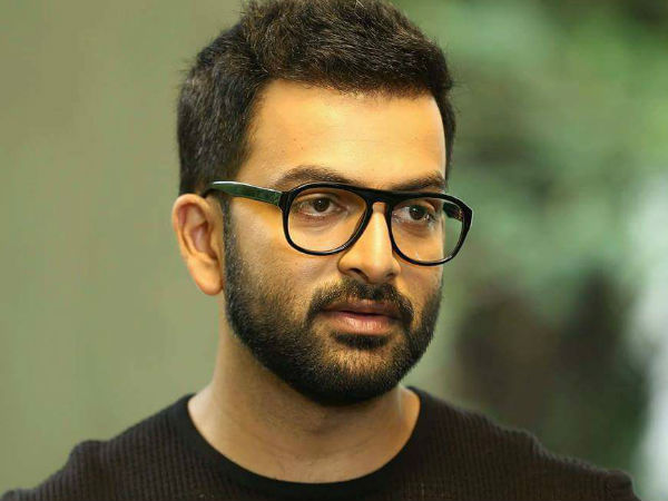 സംവിധായകനായും