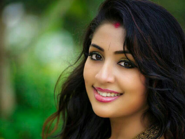 രണ്ടു പേരോടുമുള്ള സ്‌നേഹം