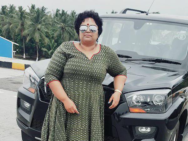 കാവ്യ മാധവനും മഞ്ജുവാര്യരും