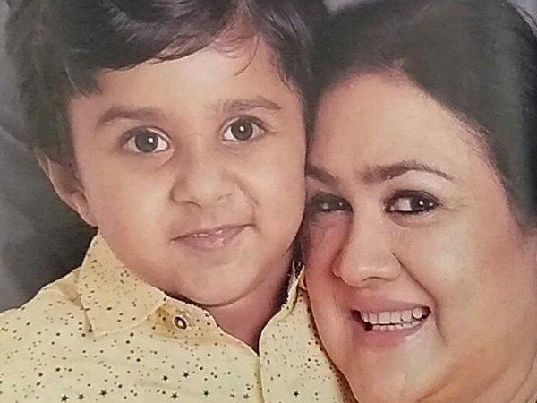 കുഞ്ഞുമായി ലൊക്കേഷനിലേക്ക്